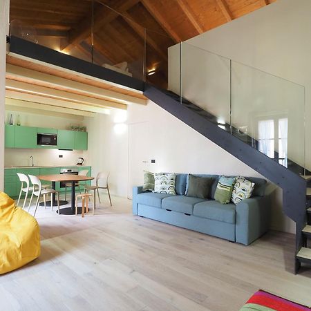 Primopiano - Zumbini G Lägenhet Milano Exteriör bild